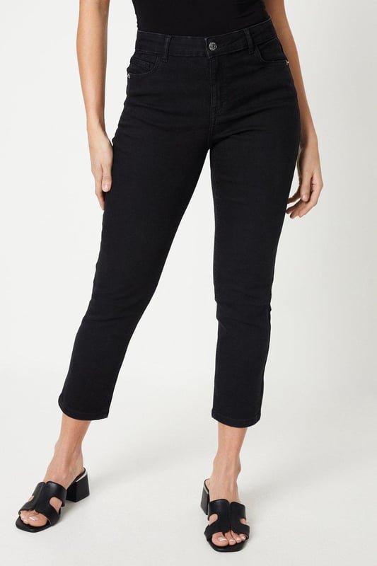 Destination denim. From classic straight leg and your favourite skinny's and jeggings to retro-inspired wide leg and tapered mom jeans, find your dream fit in our women's jeans collection. Whether you want to make a statement or looking to update your essentials, our edit of women's jeans has you covered for every mood and moment. Style: Petite Comfort Stretch Slim Jeans.  Ideal for: Daywear.  Fit: Slim.  Model wears size UK 10 and is 5' 3" tall.