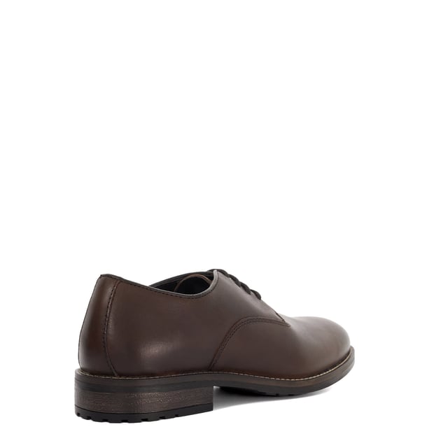 Featuring a classic round toe, lace-up fastening and low stacked heel, Brickton is a brogue you'll cherish for its timeless style and enduring comfort. Partner with work outfits or weekend ensembles for a refined edge that's sure to get you noticed.