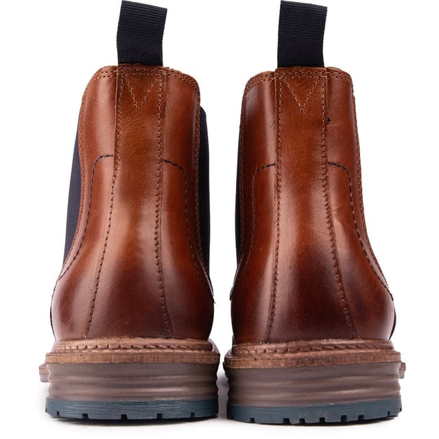 The Classic Justin Chelsea Boot From Hush Puppies Is A Dapper Versatile Staple For Your Sleek Everyday Wear Or An Evening Out In Town. The Men's Ankle Boot Boasts Soft And Cosy Microfibre Lining In Combination With Elastic Side Gussets And Smooth, Polished Leather Upper For Comfort And Style.