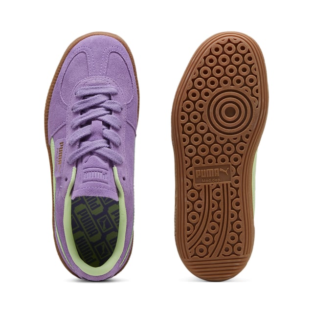 PRODUCT STORY A terrace legend from our archives returns: The Palermo. The silhouette debuted back in the early '80s, where it quickly became a staple among the terrace crowds in British football stadiums. Now, we’ve brought it back for the fans. Like the original, the Palermo is complete with its signature tag at the upper, a T-toe construction, and, of course, the classic gum sole. FEATURES & BENEFITS PUMA’s leather products support responsible manufacturing via the Leather Working Group. DETAILS Leather upperSynthetic liningDebossed and foil-printed PUMA branding on quarter panel tab and heel capLeather-coated FormstripRubber midsoleRubber outsolePUMA Youth: Recommended for older kids between 8 and 16 years