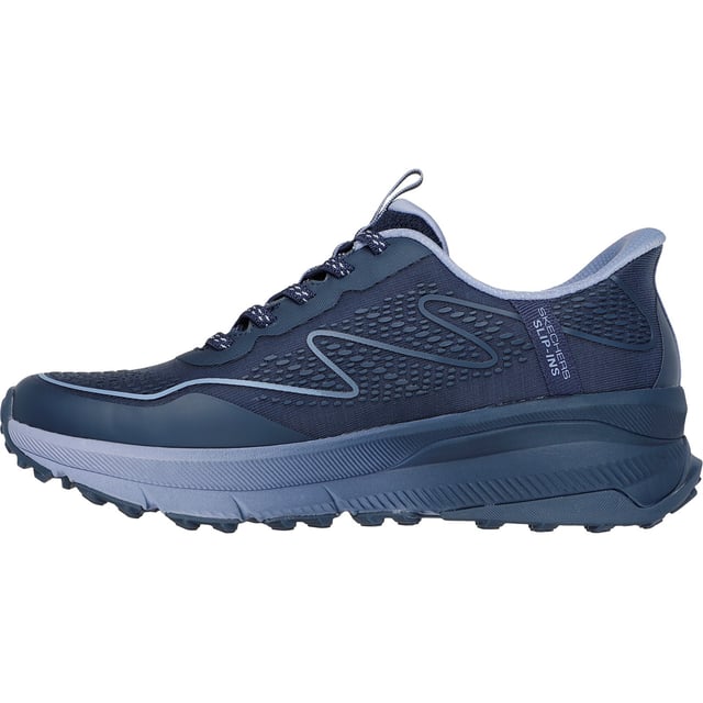 Ga de paden op in sportief gedempt comfort met Skechers Switch Back - Mist. Deze casual slip-in heeft een bovenwerk met monomesh print, een goed dempende tussenzool en een Skechers Air-Cooled Memory Foam binnenzool.