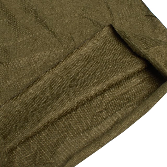 Buff Original multifunctional breech designed to offer versatility and comfort in any outdoor activity.

 Main features:

 - Multifunctional, can be used as a scarf, hair band, mask, beanie or bandana.
 - Unisex.
 - Elastic neck gaiter.
 - Versatile.
 - Seamless tubular Buff provides a comfortable fit and prevents skin irritation.
 - Made from recycled materials.
 - Offers a sun protection level of 50 UPF.
 - Protects against cold, wind and sun, making it perfect for outdoor sports.
 - One size.
 - Designed for adults.
 - Ideal to wear all year round.
 - Available in a wide variety of colors and prints with the Buff logo that highlights the quality of the brand.

 A functional and practical garment for those seeking comfort and protection on any adventure.
 Measures: 22.3 X 52 cm
 Composition: 95% Recycled Polyester, 5% Elastane
 Care:
- Machine wash max. at 40ºC.
 - Avoid the use of fabric softeners.
 - Do not use bleach.
 - Do not use a dryer.
 - Do not iron.
