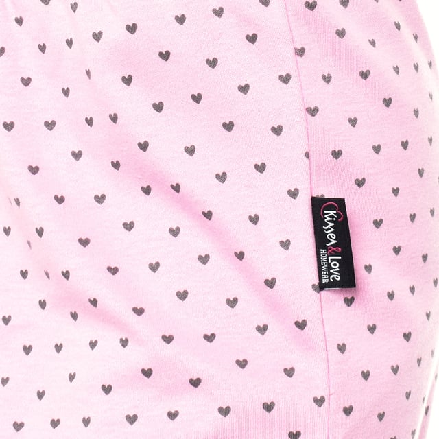 Kisses&Love women's winter pajamas. Top quality winter pajamas!

 The women's pajamas combine a long-sleeved round-neck T-shirt and long pants.
 Made of soft and breathable materials, it ensures comfort throughout the night.
 Ideal for autumn/winter, this set offers a perfect balance between style and comfort for a restful night's sleep.

 Exclusive designs and a variety of prints: Women's winter pajamas are available in a wide range of exclusive designs and prints, allowing you to choose from different styles that reflect your personality and taste. From prints to stripes, each pajama offers a unique and special touch.

 Easy Care & Durability: Made from durable cotton, the women's pajamas are easy to machine wash and maintain their softness, color, and shape wash after wash. This easy maintenance ensures that the pajamas remain a favorite item in your wardrobe, offering durability and practicality over time, especially during the colder seasons.

 Women's winter pajamas, the perfect gift for Mother's Day, anniversary, Christmas, New Year, birthday, and much more!

 Choose style, quality and comfort with Kisses&Love!
 Composition: 100% Cotton
 Care:
- Wash at max temperature. 30º.
 - Do not use bleach.
 - Do not use a dryer.
 - Iron at low temperature max. 110º.
 - Do not dry clean.