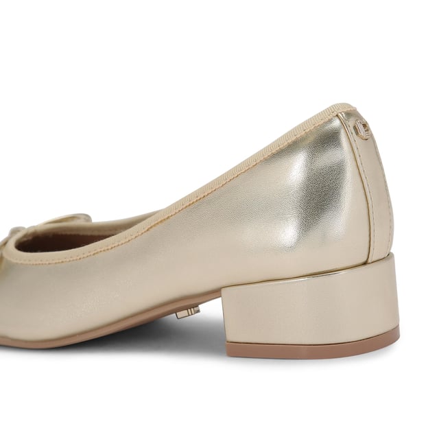 This Carvela Pair of Nova Ballet Jewel flats are crafted from a metallic gold fabric which his embellished with crystals. The heel is in a low block style. Heel height: 3.5cm. This product features All Day Long technology.
