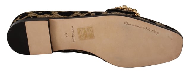 Preciosos Mocasines Dorados Con Estampado De Leopardo Preciosos mocasines planos de Dolce & Gabbana a estrenar.
Estampado de leopardo y detalle de gemas de cristal.
Hecho de 90% algodon y 10% viscosa.
Estampado de leopardo marron dorado.
Suela de cuero.
Iconico logotipo de Dolce & Gabbana.
Fabricado.