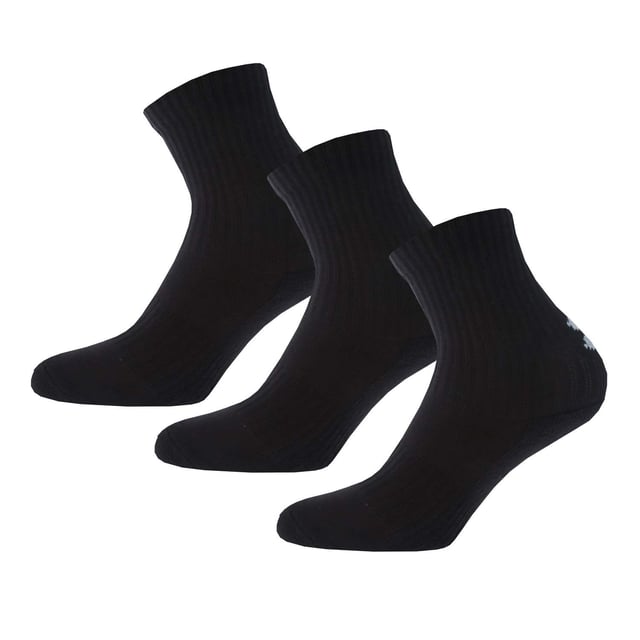Boy's Under Armour UA Core 3-Pack No Show Socks in Black Under Armour Core 3- Pack No Show Socks in black.- Three pairs per pack. - Soft cotton-blend socks are lightweight & comfortable perfect for everyday wear.- Ribbed cuffs.- Soft cotton-blend socks are lightweight & comfortable perfect for everyday wear.- Medium cushioning throughout foot for all-day comfort.- Fitted heel contours around your foot for a better fit.- 70% Cotton 27% Polyester 3% Elastane. Machine washable.- Ref: 1365881001