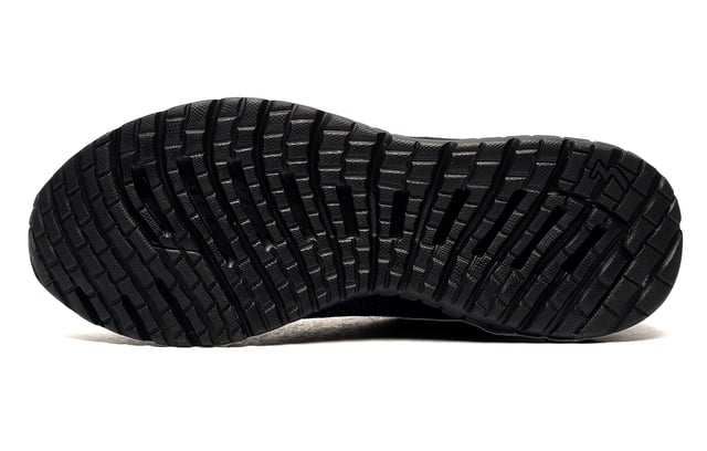 Unleash your potential with these Fierce 2 running shoes from 361
 These 361 Fierce 2 running shoes are expertly engineered to deliver optimal performance and comfort for every run. Crafted with a performance-knitted fabric upper, they provide excellent breathability while striking the perfect balance between stretch and support, allowing your foot to move naturally.
 The innovative QU!KSPRING+ midsole material ensures suportive cushioning and responsiveness, significantly enhancing your running experience. The MORPHIT lacing system offers secure midfoot support, creating a locked-in fit. Additionally, the pressure-free tongue eliminates stress on the top of your foot, further enhancing comfort.
 The cushioned foam insoles deliver long-lasting comfort and excellent moisture management, whilst the plush heel collar adds additional support. This combined with the flex groove design work together to enhance stability and mimic your foot's natural motion for a smooth heel top toe transition.
 
 - Textile / Performance Knitted Fabric enhances breathability
 - Anatomical pressure free tongue design
 - Perfect fit lace up closure
 - Eyelet design for optimal support 
 - QU!KSPRING+ cushioning 
 - Padded ankle collar and heel 
 - Flex groove design
 - Comfort cushioned foam insoles
 - Durable rubber outsole 
 - 361 branding