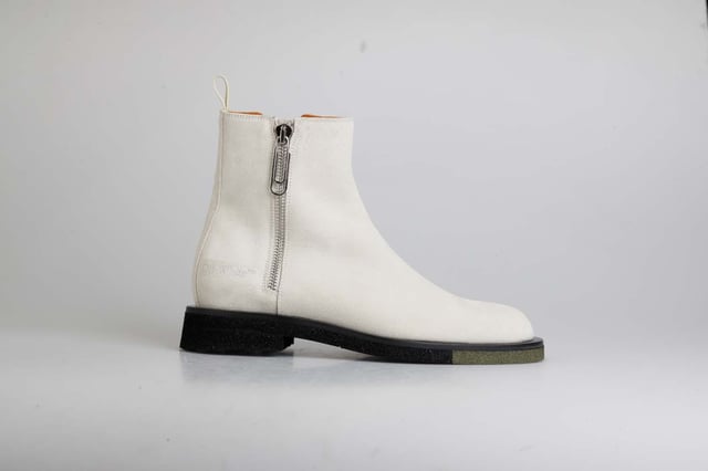 Mens Off White Sponge Ankle Boots in sand.- Suede upper.- Side zip fastening.- Sponge-effect sole.- Rubber sole.- Ref: OMID0110011763