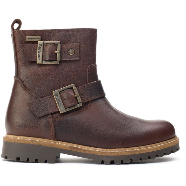 Barbour Bramble Botas Mejora tu colección de calzado con las botas con doble hebilla Bramble de Barbour y causa sensación con un estilo inspirado en los moteros. Confeccionadas en piel de primera calidad con costuras de rombos en el tobillo, hebillas de metal plateado con la marca y cremallera interior, así como suelas con tacos, este básico británico demuestra la auténtica artesanía por la que se reconoce a Barbour.