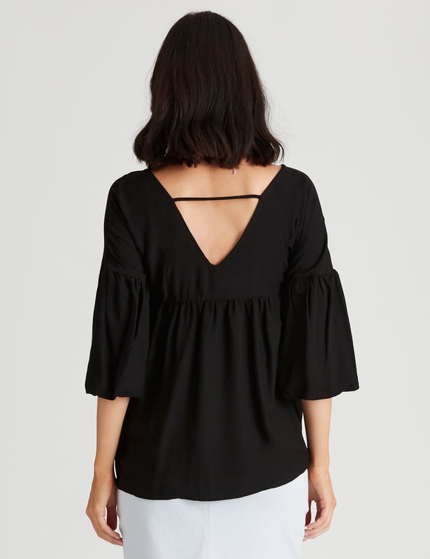Smart casual new arrivals black tops