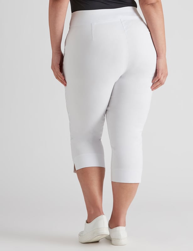 White plus size crop pants top