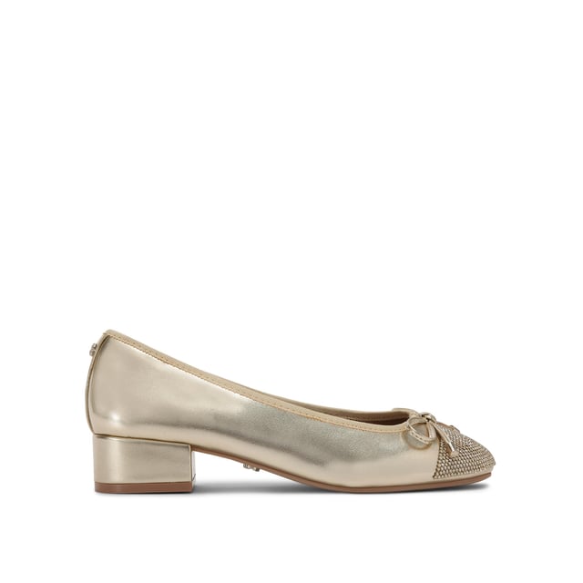 This Carvela Pair of Nova Ballet Jewel flats are crafted from a metallic gold fabric which his embellished with crystals. The heel is in a low block style. Heel height: 3.5cm. This product features All Day Long technology.