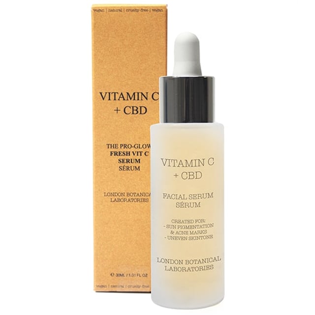 Fresh natural brightening serum
 Lightweight with uplifting scent
 Full of natural anti-oxidants and hyaluronic acid
 Contains Pineapple Extract and Carrot Root Extract
 Natural, Vegan & Cruelty Free
 This daily facial serum is powered by pineapple extract high in vitamin c that is well known for skin brightening and anti-ageing effects and super skin hydrator hyaluronic acid. The serum applies like a dream and nourishes skin leaving it feeling smooth, healthy and hydrated.