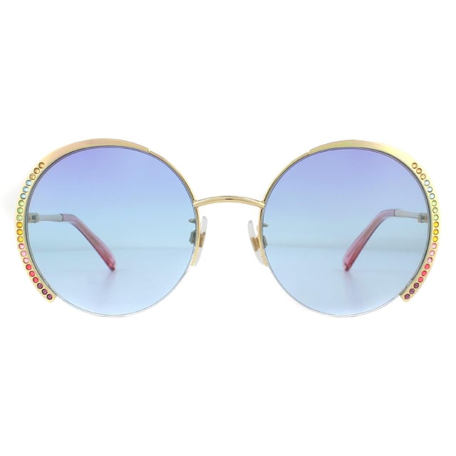 Die Swarovski Sonnenbrille SK0280-H 32W Gold Blue Gradient ist ein glamouröses, rundes Design, das aus schlankem Metall gefertigt und mit Swarovski-Kristallen am äußeren Rand des Rahmens verziert ist.