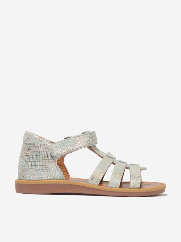 Introducing the Girls Leather Poppy Strap Sandals in Silver by Pom D Api, a summer essential for your girl's wardrobe! This fashionable sandal pairs style with comfort perfectly. Notable features include: Chic Silver Hue: The silver colour gives a chic, high-end designer appeal allowing your girl to step out in style. Genuine Leather Straps: The poppy-hued straps, made from premium quality leather, provide excellent durability while ensuring utmost comfort. Summer Staple: Lightweight and breathable, these sandals make the perfect footwear choice for summer. Revamp your girl's wardrobe with these Leather Poppy Strap Sandals. Create unforgettable summer memories in style and comfort. Order now!