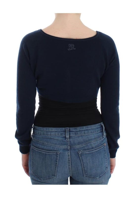 Suéter corto de cachemir y lana azul de lencería 100% auténtica de Ermanno Scervino  
Hecho en Italia  
Cierre de botón  
Detalles de logo  
Material: 70% lana 30% cachemir  
Color: azul  
Modelo: suéter corto