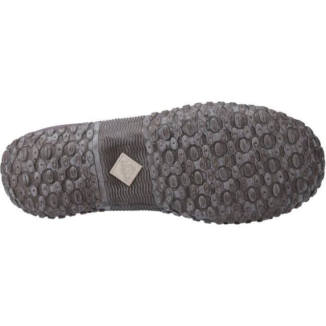Deze schoenen houden je voeten warm en droog op koele, natte ochtenden. Deze bijgewerkte klassieker heeft een nieuwe rubberen buitenzool met hoge tractie en een nog beter contact met natte oppervlakken. Binnenin bieden de comfortabele, schokabsorberende inlegzolen bescherming aan je voeten.