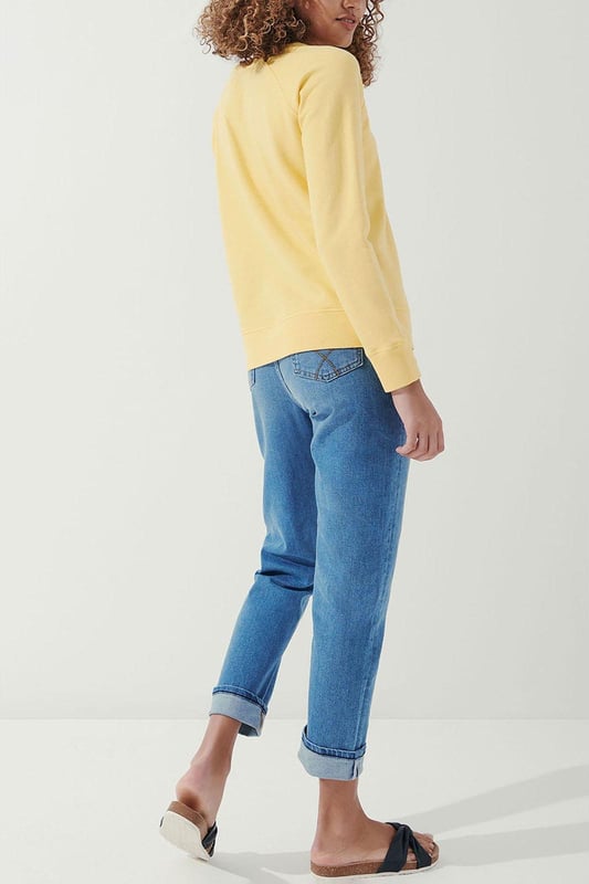 These pigment dyed sweatshirts in gorgeous soft pastel colours for summer, are cut in a relaxed and comfy fit.  Perfect for pairing with joggers for around the house, or for switching it up and throwing on over jeans for when you’re off out and about.
Fit: Relaxed, Sizing: As expected.