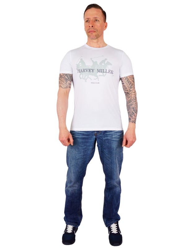 Een geweldig casual overhemd voor heren van het merk Harvey Miller. Aangenaam om te dragen, comfortabel en sportief gesneden tegelijk. Kan met veel kledingstukken gecombineerd worden. De mode van Harvey Miller wordt gekenmerkt door hoogwaardige materialen en nauwkeurige afwerking.