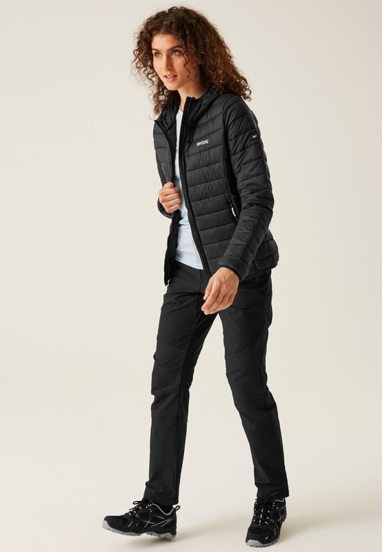 Regatta Stylish, padded and insulated, our Marizion women's puffer jacket will keep you on trend on your outings. - - . Featuring feather-free insulation, the women's winter jacket will see off cold. - - . The water-repellent finish will keep light rainfall at bay. - - . Finished with stretch binding to keep the elements out.
