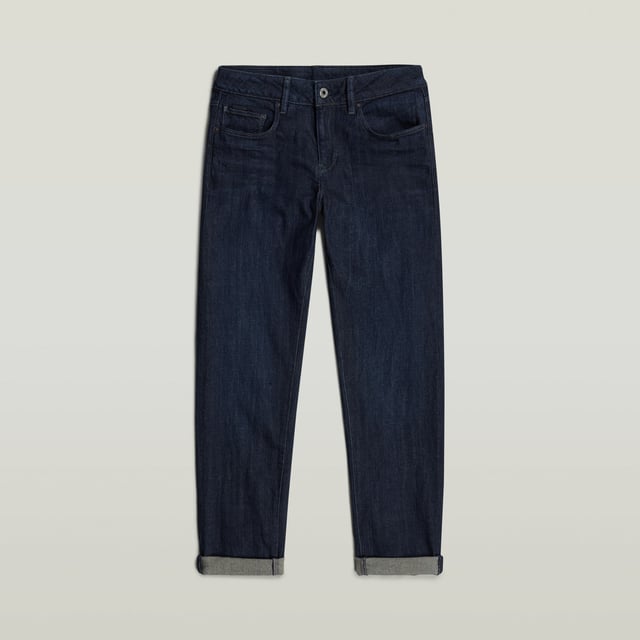 Low waist. Relaxed fit at hips and thighs, soft tapered towards the ankles. 5 pockets. Zip fly. Label at the back waist- cow grain leather. Zip & button closure. Low waist. Designed by G-Star RAW, this is a world's 1st Cradle to Cradle Certified® Gold Stretch Denim Fabric. It is our follow up to the world's 1st non-stretch Cradle to Cradle Certified® Gold denim fabric, which we introduced to the market in February 2018. Developed with RFTPi-Raw for the Planet Indigo-world’s cleanest indigo dyeing process, formulated in partnership with DyStar®, G-Star and Artistic Milliners. RFTP-Indigo uses 15% less indigo, 70% less chemicals, no salts, and produces no salt by-product during reduction and dyeing process, saving water and leaving clean and recyclable water effluent. Boyfriend