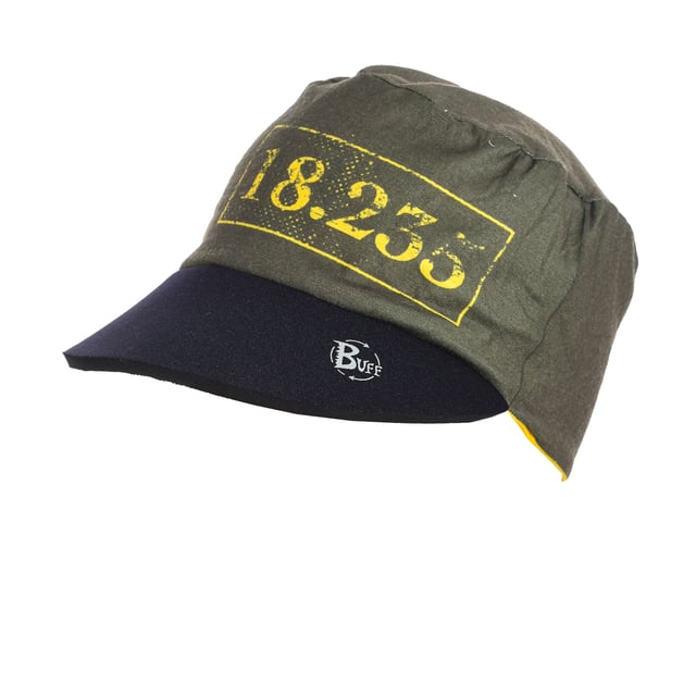 Children's cap with visor, offers efficient sun protection with all the basic features and a variety of styles to choose from.
 Design 18,235.
 Comfortable fit, suitable for everyday use, for extreme comfort.
 Reversible design with rubber visor.
 Composition: 95% Polyester, 5% Elastane
 Care:
Handwash.
 Do not use bleach.
 It does not allow the use of a dryer.