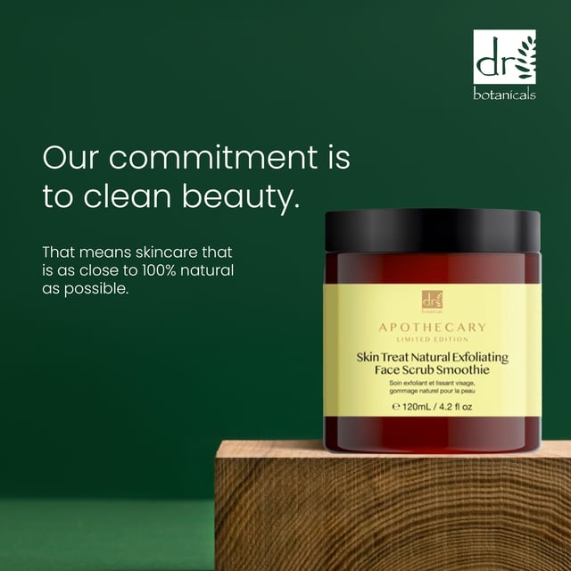 Nuestro batido exfoliante natural Skin Treat es una lujosa mezcla de piedras pómez y aceite de albaricoque. Esta fórmula de belleza limpia mejora el tono de la piel, desobstruye los poros y elimina la piel seca, dejando el cutis suave, sedoso y radiante. Diga adiós a la opacidad y hola a un cutis sano y resplandeciente.