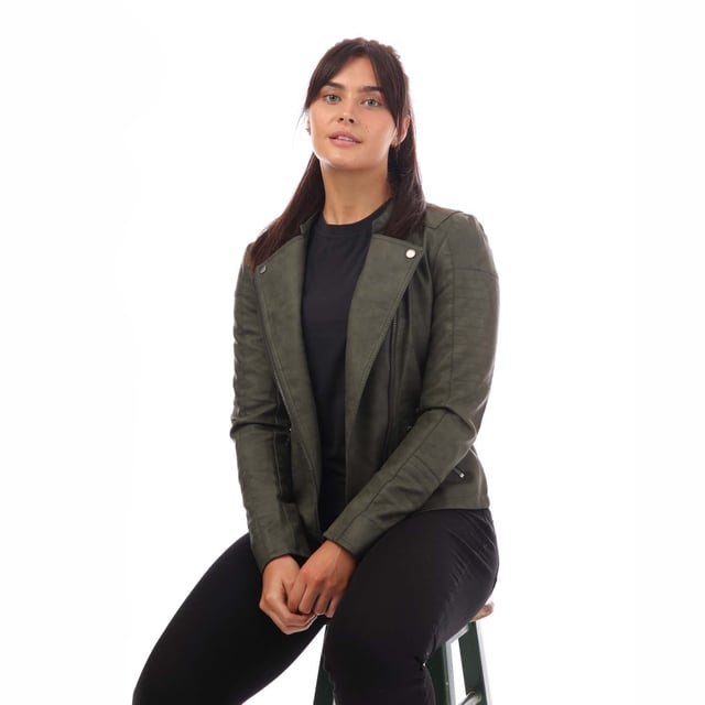 Womens Only Ava Faux Leather Jacket in green.- Biker collar.- Asymmetrical zip fastening.- Side pockets with zip fastening.- Mock zip detail at chest and above left pocket.- Snap fastening at lapels.- Stitch detail at shoulders and sleeves.- Zipped cuffs.- Fully lined.- Tight fit.- 85% Polyester  15% Cotton.- Ref: 15102997E