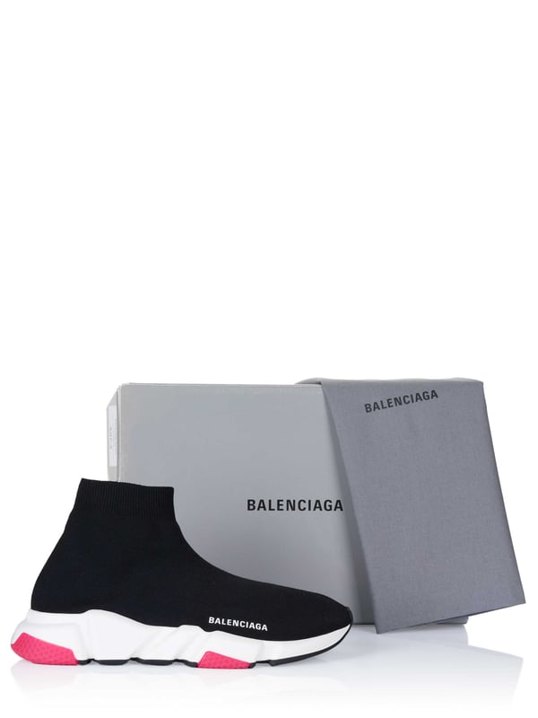 100% nylon; Balenciaga Speed lT-sneakers;  Model: 587280W2DB4 1959;  Hoogwaardige afwerking;  Sluiting: slip;  Sokachtige constructie;  Ronde neus;  Antislipzool;  Extra licht;  Zoolhoogte (cm): 4,5;  Gekleurde accenten op de zolen;  Gemaakt van gerecycled materiaal;  Balenciaga-logodetails