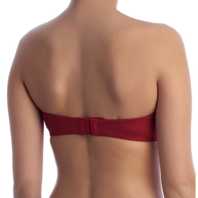 Sujetador sin tirantes para novias, diseñado con aros y copas con relleno "push-up". Perfecto para realzar el busto y complementar vestidos de novia y de fiesta, combinando comodidad y sofisticación.

Detalles:

- Diseño sin tirantes.
- Copas con relleno "push-up" y aros.
- Tul bordado y detalles refinados.
- Incluye juego de tirantes textiles.
- Cierre trasero ajustable.

Este sujetador sin tirantes para novias combina funcionalidad y estilo con un diseño sin tirantes, ideal para realzar la belleza de cualquier vestido nupcial o de fiesta. Sus detalles bordados y su construcción cómoda lo convierten en una opción imprescindible para el día más especial.
 Composición: 82% Poliester, 15% Poliamida, 3% Elastano
 Cuidados:
Lavar en máquina hasta 30ºC.
No usar blanqueadores.
No usar secadora.