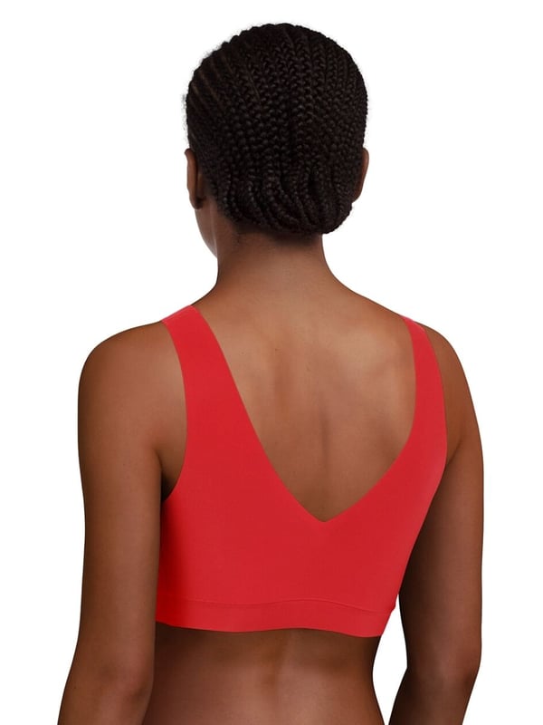 Chantelle SoftStretch Padded Crop Top Bralette. Made to adapt to all body shapes with non-removable pads and a V-neck/back.This product is recommended hand-wash only.