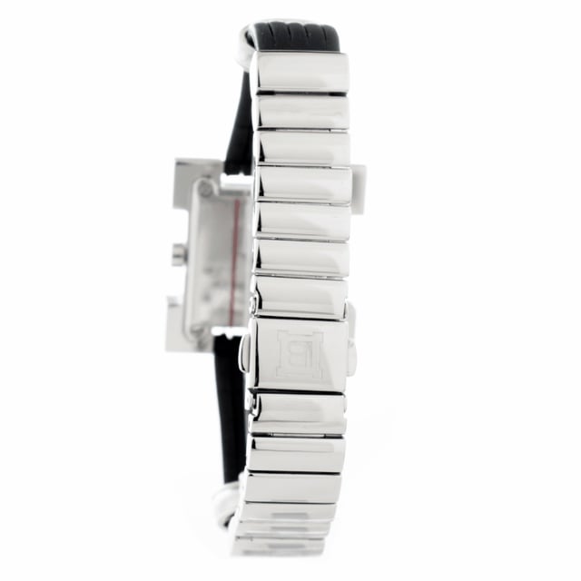 Laura Biagiotti Unisex Horloge Kwarts Oranje• Materiaal kastdeksel: Staal• Soort glas: Mineraal• Materiaal Band: Roestvrij Staal• Kleur kast: Oranje• Waterdichtheid: 0 m (0 ATM)• Diameter: 31 mm