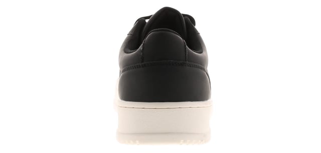 The Gorton trainer is a great choice for smart-casual styling.  The upper is made from high quality faux nubuck, which has a luxurious soft-suede texture.