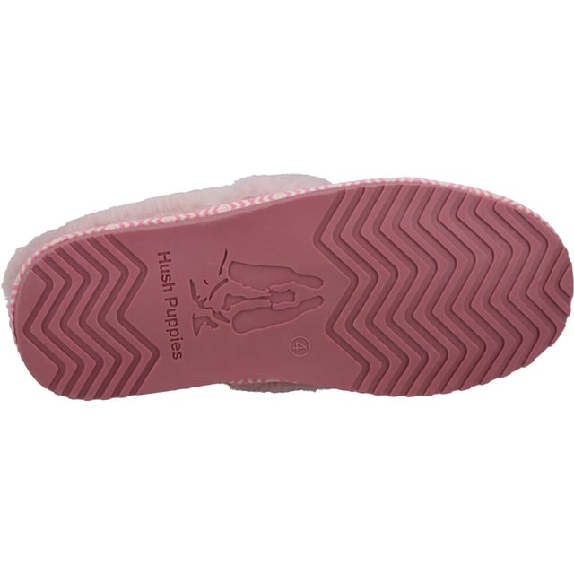 Featuring a real suede upper, memory foam insole and cosy faux fur the Ariel slipper is the perfect choice to keep your toes toasty all winter long