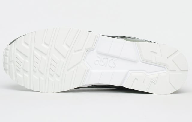 Asics tiger gel lyte v white deals