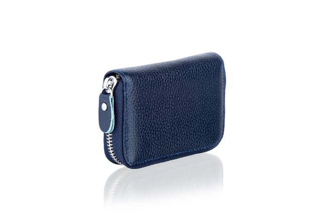 MADE IN ITALY - This is a petite Italian leather purse with x 1 main silver zipped compartment which opens the purse and a further x 12 internal credit card slots once open. The main zip has a matching leather pulley on the end of the zip handle. The leather has a grainy effect and is smooth and of high quality hide yet robust. Dimension: H(8.0cms), L(11.0cms), D(3.0cms).