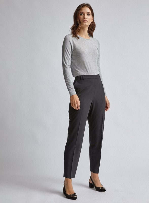 Black high waist slim leg tailored trousers with side and back pocket detail and belt loops.

Dorothy Perkins has a wide range of trousers and leggings for the new season to suit every size, shape and occasion. Whether you need trousers for a professional work look, leggings for a day of retail therapy, we have something to suit you. View our black and printed trousers, plus our black leggings, jeggings and treggings to refresh your wardrobe in an instant.

Brand: Dorothy Perkins
Department: Women
Colour: Black
Material Composition: 75% Polyester, 19% Viscose, 6% Elastane
Material: Polyester
Style: Chino
Type: Trousers
Closure: Zip
Occasion: Business | Casual | Formal | Workwear
Pattern: No Pattern
Season: Spring | Summer
Features: Lightweight | Belted
Garment Care: Machine Washable
Fit: Regular
Accents: Zip
Rise: Mid