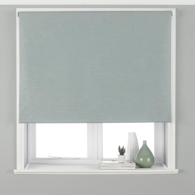 The Eclipse Roller Blinds feature a plain surface texture in a variety of modern colours. Featuring a 3-Pass blackout technology, these blinds are excellent when it comes to their hard-wearing properties. Made of 100% Polyester, Eclipse doesn’t stain easily and is sponge clean only. The Eclipse Blinds are an adaptable design and can be fitted above or inside a window recess; they arlso include fixing brackets, screws, wall plugs and easy to follow instructions. Adjustable beaded chain pull cord with built-in child safety device.