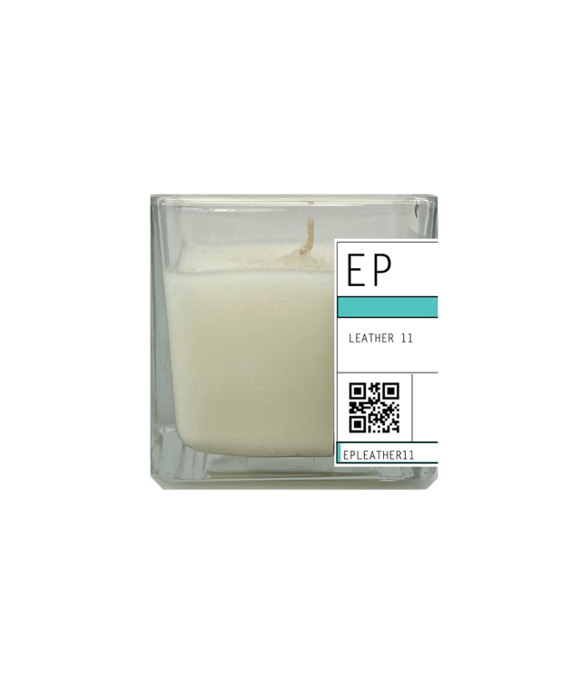 A sophisticated leathery woody scent opens with softly spiced cardamom and cistus flowing into heart notes of violet, saffron and rose. Rich woods cedar and patchouli mingle with base notes of opulent leather, frankincense, myrrh, vetiver, and dark oud.