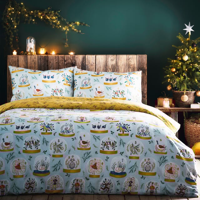In celebration of the traditional Christmas song, our 12 days of Christmas bedding is a festive feast for the eyes, depicting each of the gifts within a ornate snow globe, for a magical touch. The reverse design features festive sprays of pine and holly, and a dusting of snow.