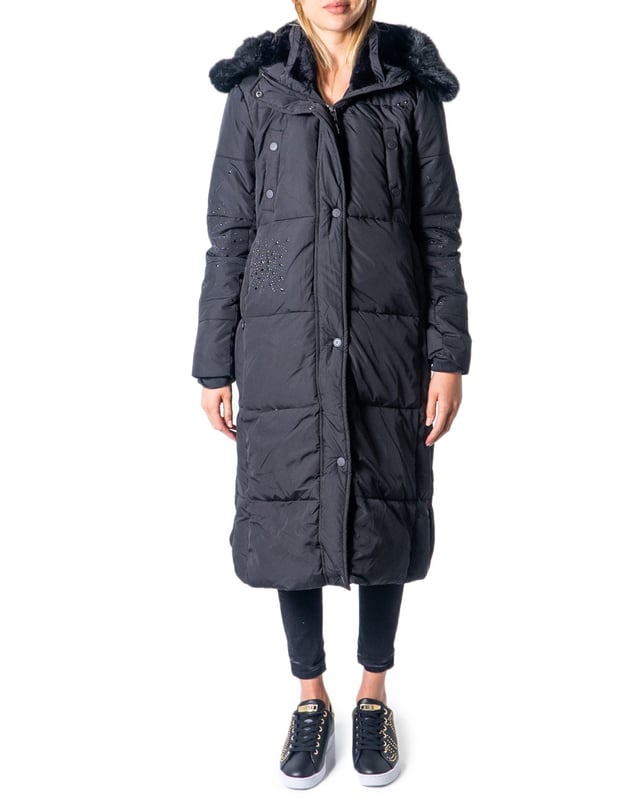 <b>Brand:</b> Desigual<br><b>Gender:</b> Women<br><b>Type:</b> Jackets<br><b>Season:</b> Fall/Winter<br><br><b>PRODUCT DETAIL</b><br>&bull; <b>Color:</b> black<br>&bull; <b>Fastening:</b> buttons<br>&bull; <b>Sleeves:</b> long<br>&bull; <b>Collar:</b> hood<br><br><b>COMPOSITION AND MATERIAL</b><br>&bull; <b>Composition:</b> -100% polyester <br>&bull;  <b>Washing:</b> machine wash at 30°