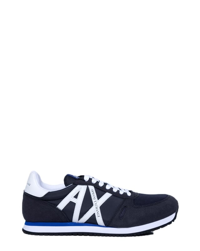 Basket Armani Exchange Retro Running Herren Schwarz Synthetik. Authentischer Schuh der Marke Armani Exchange - Streetwear/Sportswear-Design von Armani Exchange - Armani Exchange für Herren, modisch und perfekt für den Alltag - Schwarze Armani Exchange Basket passen perfekt zu Ihrem restlichen Kleiderschrank - Bequemes synthetisches Material - Klassische Schnürsenkel - Retro Running - Synthetik