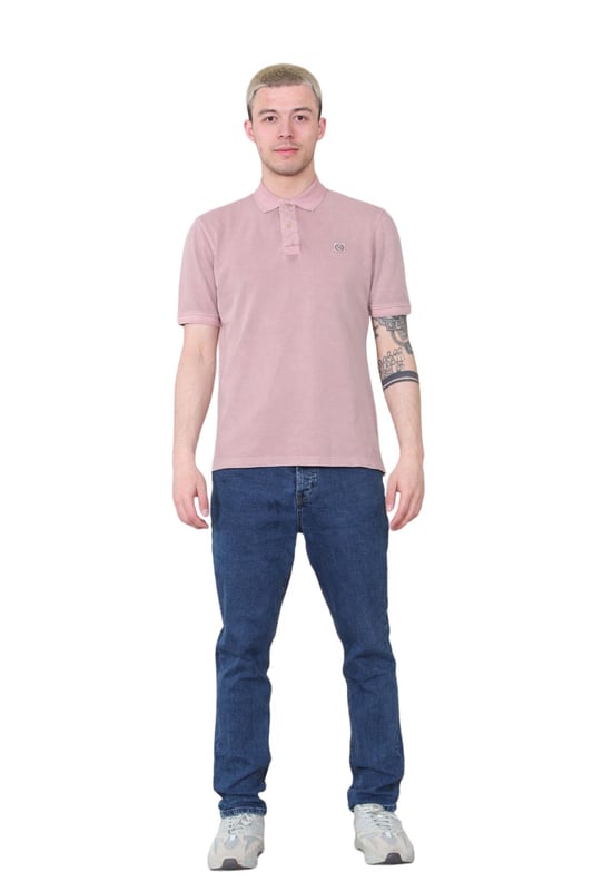 M&S Mens Classic polotröja i ren bomull . - - .  Observera att detta är en helt ny men M&S Branding Tags borttagna för att uppfylla villkoren eller svartpennad . - - .  Regular Fit Design med en smart krage hals och knappstängning . - - .  Korta ärmar hjälper till att hålla dig sval och broderade detaljer på bröstet ger en märkespräglad touch . - - .  Dessutom är tyget garmentfärgat för en autentisk tvättad look.