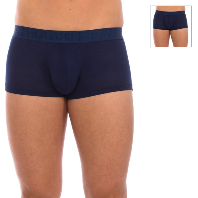 Bikkembergs brand boxers.
 Elastic rubber waistband, with the brand's name embroidered.
 Comfortable and breathable fabric.
 Anatomical front, with the ability to hold without squeezing.
 Seams seen in tone.
 Composition: 97% Viscose, 3% Elastane
 Care:
Wash at maximum temperature 30º.
 -Do not use bleach.
 -Do not dry clean.
 -Allows the use of an iron.