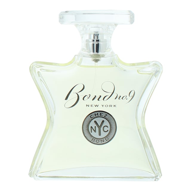 Chez Bond, launched in 2003, is an Aromatic Fougere fragrance for men by Bond No. 9. Perfect for the Spring And Summer, this Fragrance is mostly worn through the day. This fragrance contains top notes of Citruses. Middle notes of this fragrance are Herbal Tea Notes, Leafy Greens and Violet Leaves with base notes of Cedarwood, Sandalwood and Vetiver.