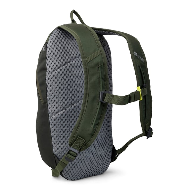 Material: Polyester. Denier: 600D. Kapacitet: 20L. Fickor: 1 framficka, flaska. Fack: 1 huvudfack. Lämplig för: 13in Laptop. Justerbar bröstkorgsrem, Air Mesh-rygg, Handtag, Vadderad, Vadderade justerbara axelremmar, Dragkedjor. Design: Kontrast, logotyp, reflekterande detaljer. Tygteknik: Slitstark, vattenavvisande. Fästning: Dragkedja.