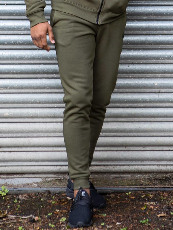 Crafted from Soft and Light Polyester, these Enzo Designer Joggers feature Elasticated Waist with drawstring and an Enzo Logo Embroidery on Leg. Matching Tracksuit Hoodie Available. Ideal for Autumn, Winter, Spring Seasons wear Casually, Sports or Off leisure