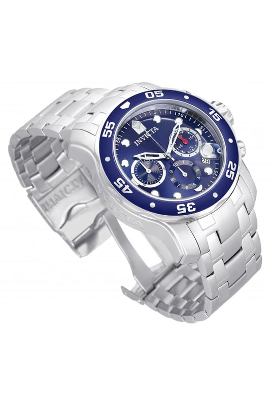 El Invicta 0070 tiene una caja de acero inoxidable de 48 millimetros con una esfera azul.
Esta modelo funciona con un movimiento de Cuarzo preciso.
Resistencia a la presión de aqua de 20 bares.
Este modelo es parte de la colección Invicta Pro Diver - SCUBA.

2 años de garantía Invicta.
