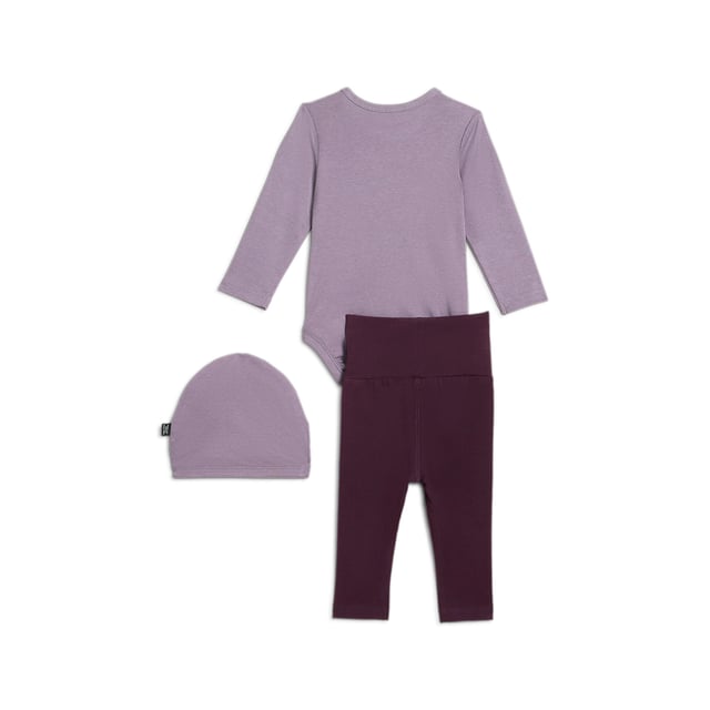 PRODUCT STORY: This cuddly set from our Minicats range is designed for the littlest cats on the block. Featuring a PUMA branded onesie, pants, and an adorable hat, it's a cute and complete outfit to forge those precious early memories in. FEATURES & BENEFITS: More Sustainable Cotton: Cotton in PUMA products comes from farms with a focus on sustainable farming such as water efficiency and soil health protection. Learn more: PUMA.com/FOREVER BETTER. DETAILS: Regular fit three-part set; Onesie with PUMA No. 1 Logo print; Shorts; Head accessory; Comes in a PUMA gift box.
