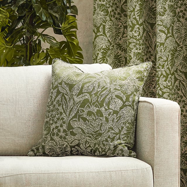 Inspired by the British countryside, these enchanting designs from Wylder Nature shine a fresh and contemporary light on scenes from our precious natural world. The Bali cushion features a botanical leaf design woven on opulent jacquard fabric and is available in a range of rich jewel tones. Complete with a reversible design and a complementing piped edge, this sophisticated design will certainly be a conversational piece with all who see it.